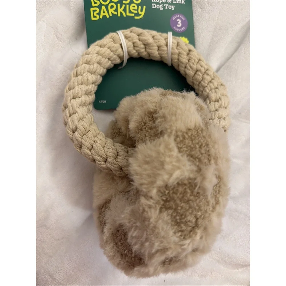 New BOOTS & BARKLEY.  Donut Dog Toy Rope And Link Dog Toy